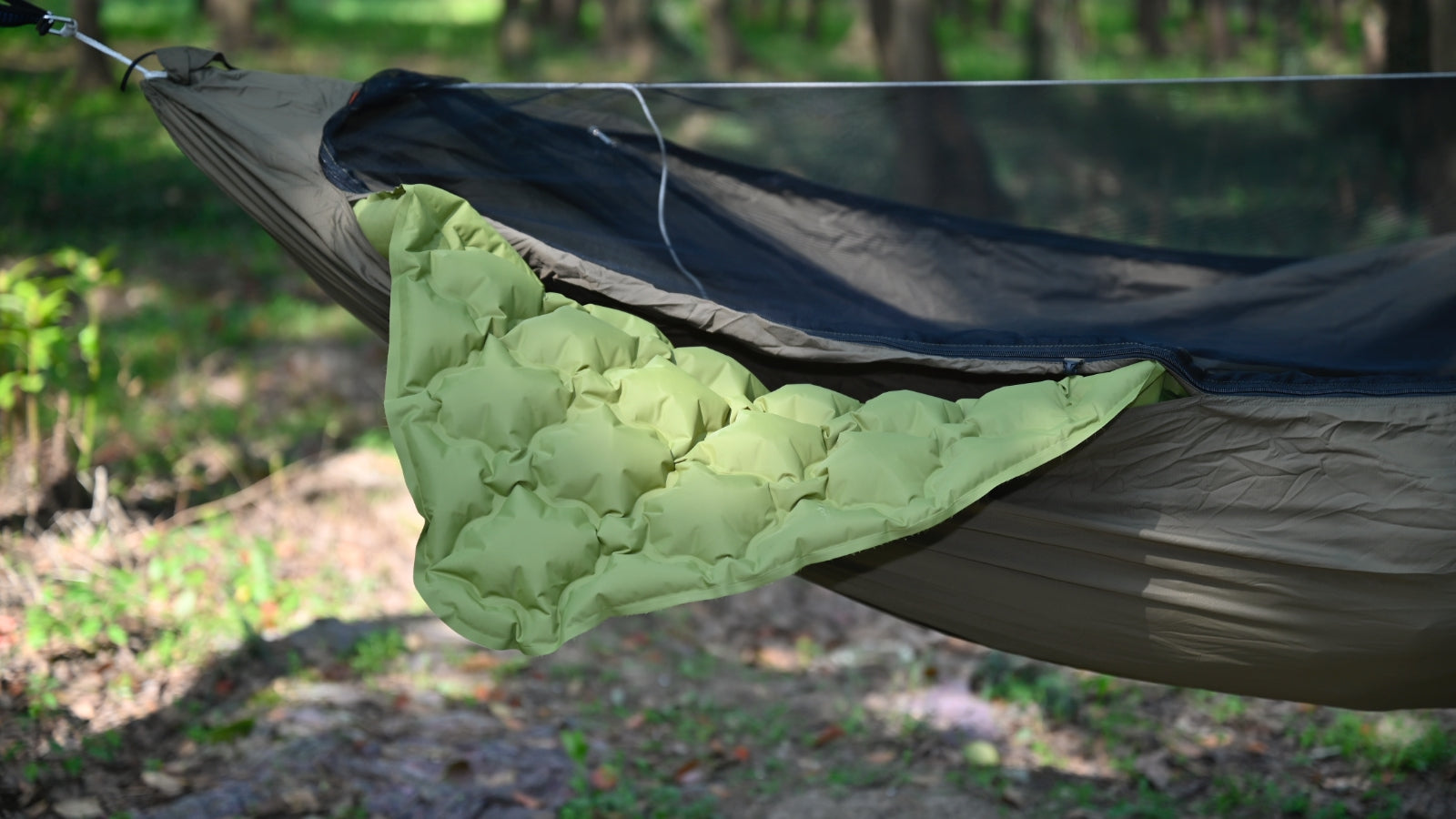 Double-Layer Hammocks: Warmth & Comfort for All Seasons